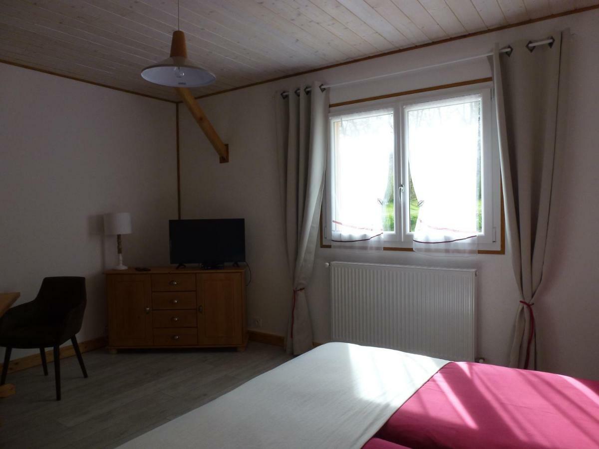Redspring Chambres D'Hotes Coligny Dış mekan fotoğraf