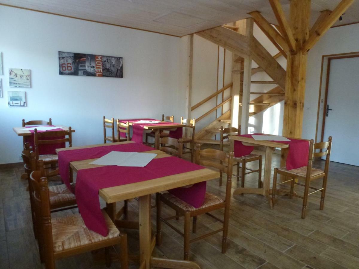 Redspring Chambres D'Hotes Coligny Dış mekan fotoğraf